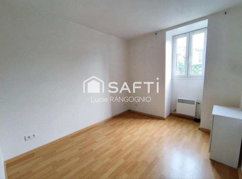 Appartement - 82 m² - 4 pièces