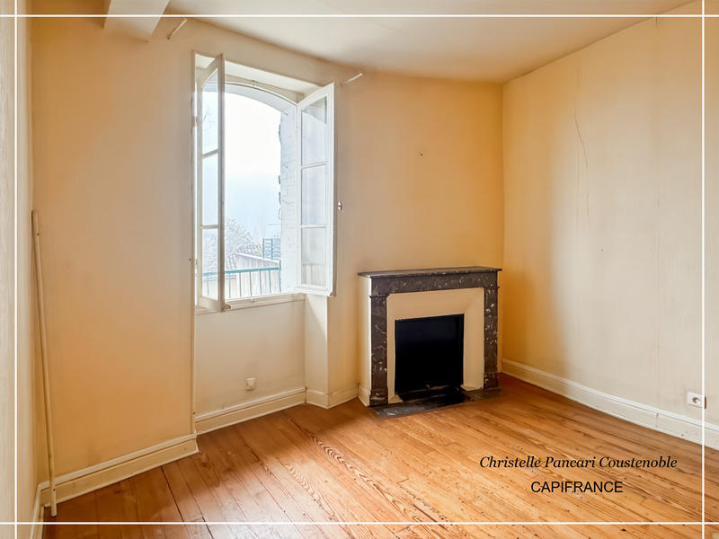 Maison - 157 m² - 8 pièces