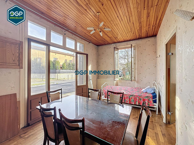 Maison - 147 m² - 8 pièces