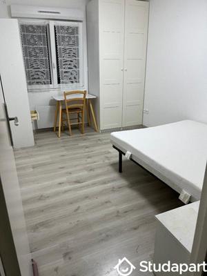 Chambre - 12 m² - 1 pièce