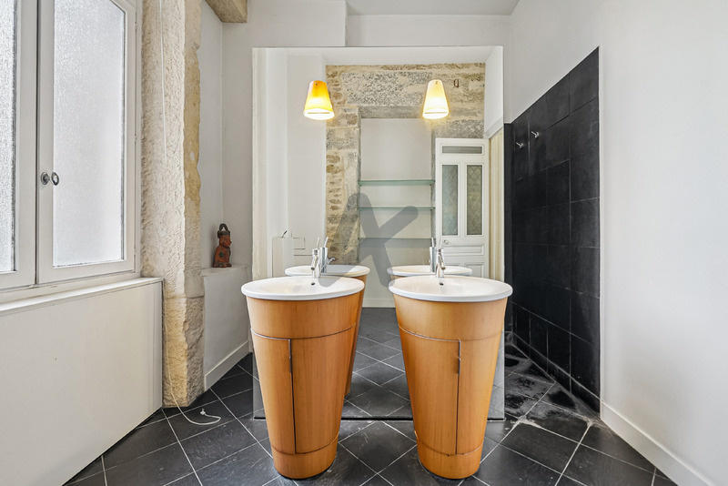 Appartement - 197 m² - 7 pièces