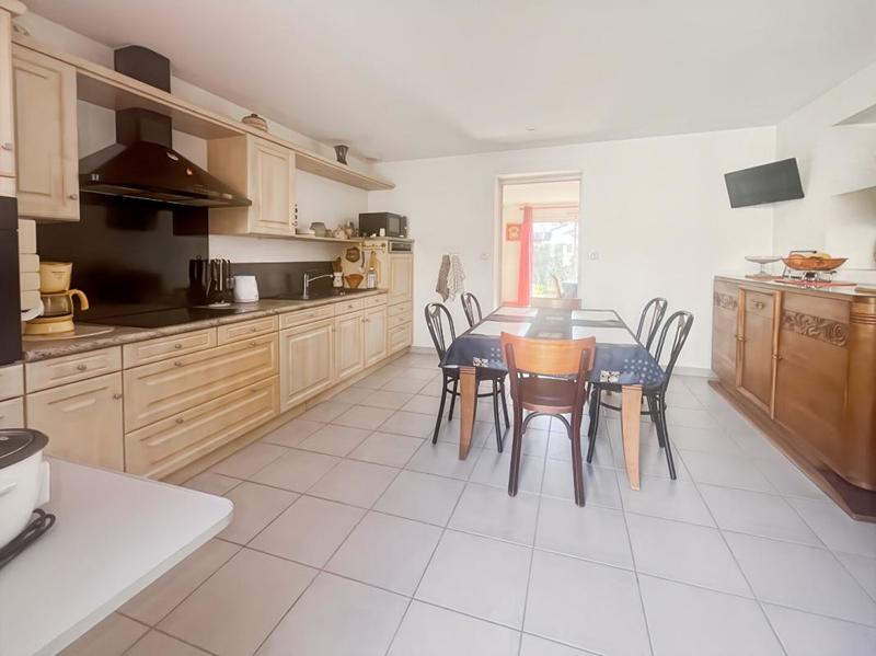 Maison - 131 m² - 5 pièces