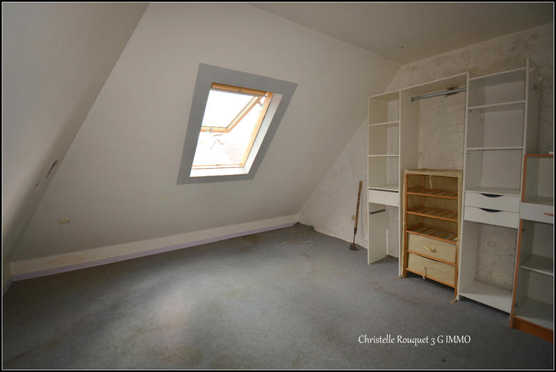 Maison - 230 m² - 7 pièces