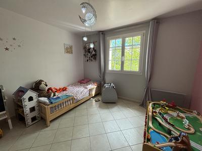 Maison traditionnelle - 145 m² - 5 pièces