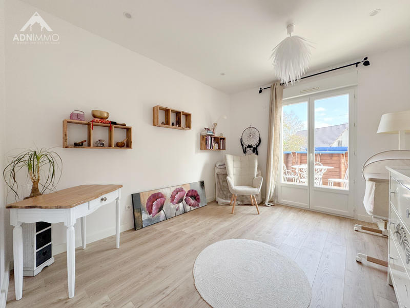 Maison - 140 m² - 5 pièces