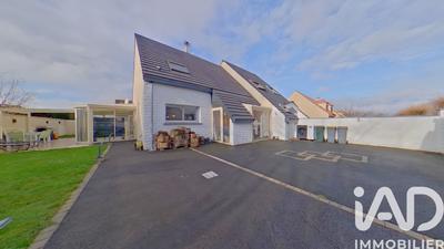 Maison - 209 m² - 10 pièces