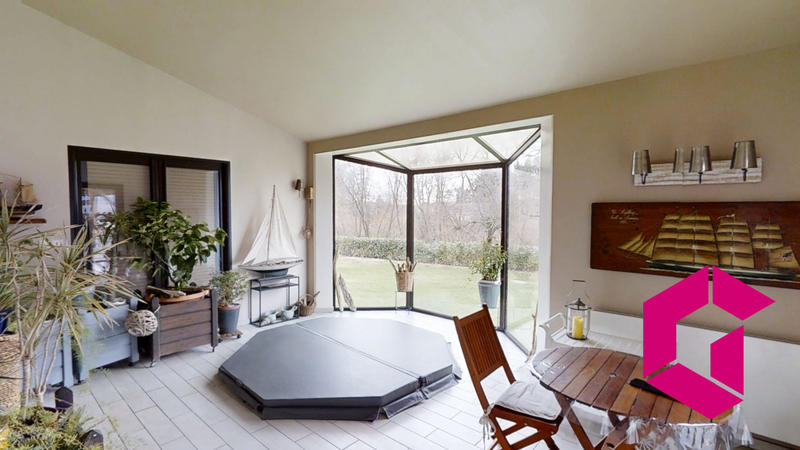 Maison ancienne - 248 m² - 7 pièces