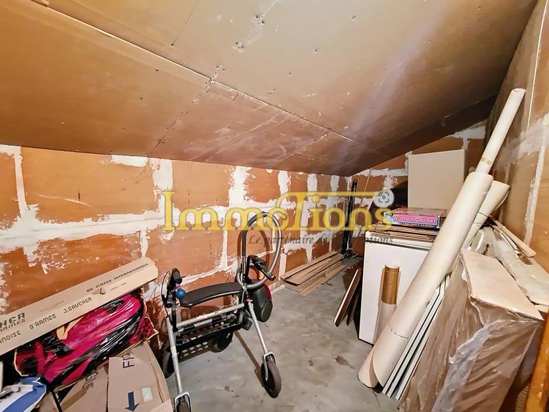 Maison - 231 m² - 9 pièces