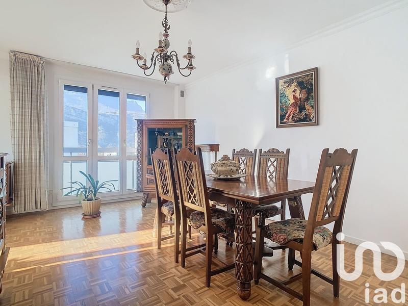 Appartement - 79 m² - 3 pièces