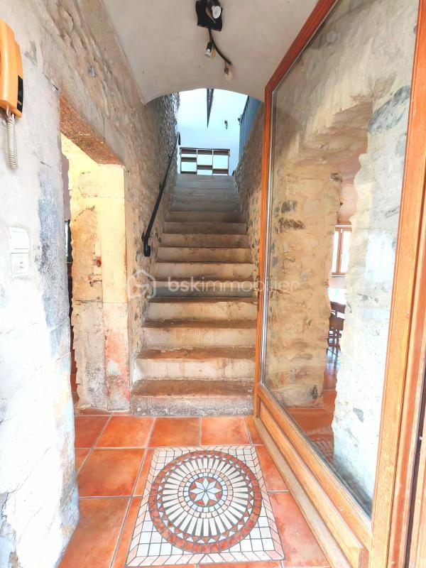 Maison en pierre - 182 m² - 5 pièces