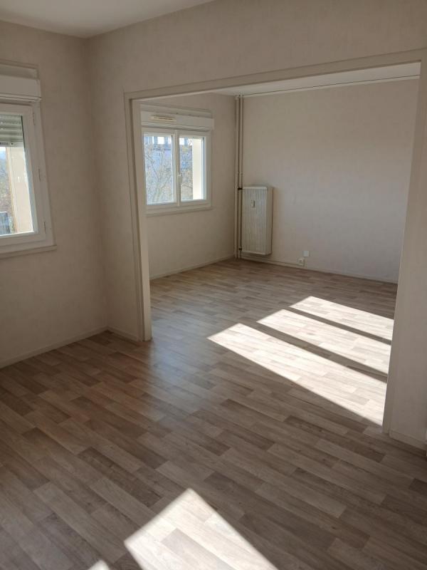 Appartement - 93 m² - 5 pièces