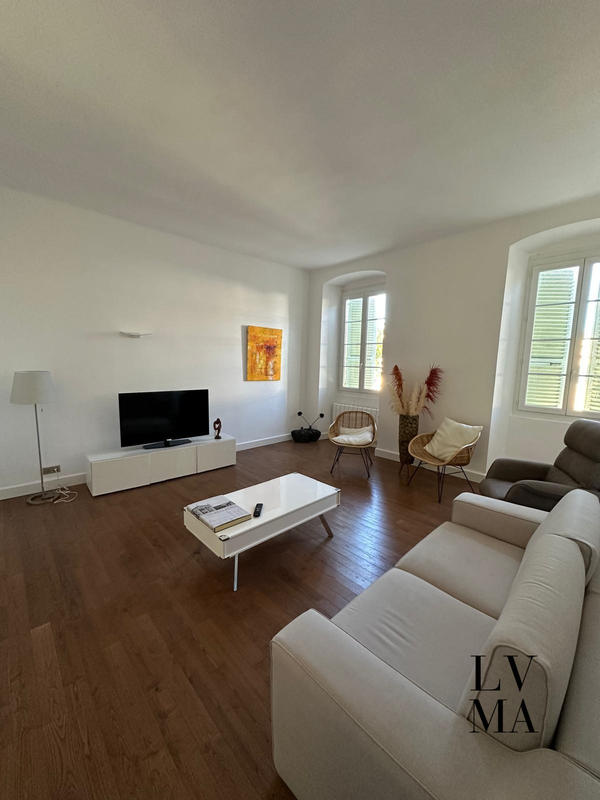 Appartement - 117 m² - 3 pièces