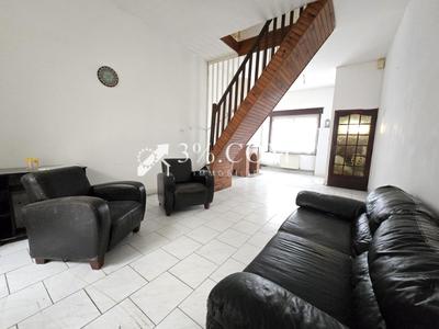 Maison - 91 m² - 5 pièces