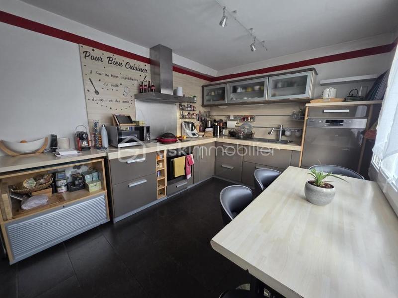 Maison - 139 m² - 6 pièces