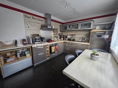 Maison - 139 m² - 6 pièces