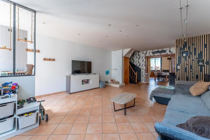 Maison - 175 m² - 8 pièces