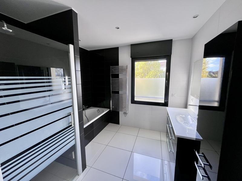 Appartement - 124 m² - 5 pièces