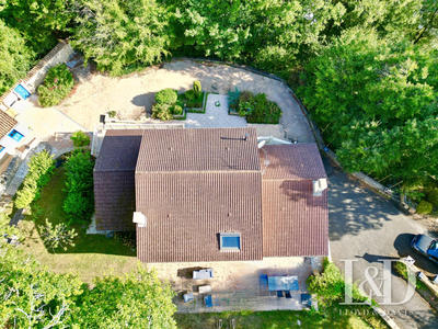 Maison - 190 m² - 7 pièces