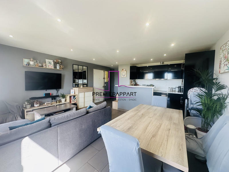 Appartement - 64 m² - 3 pièces