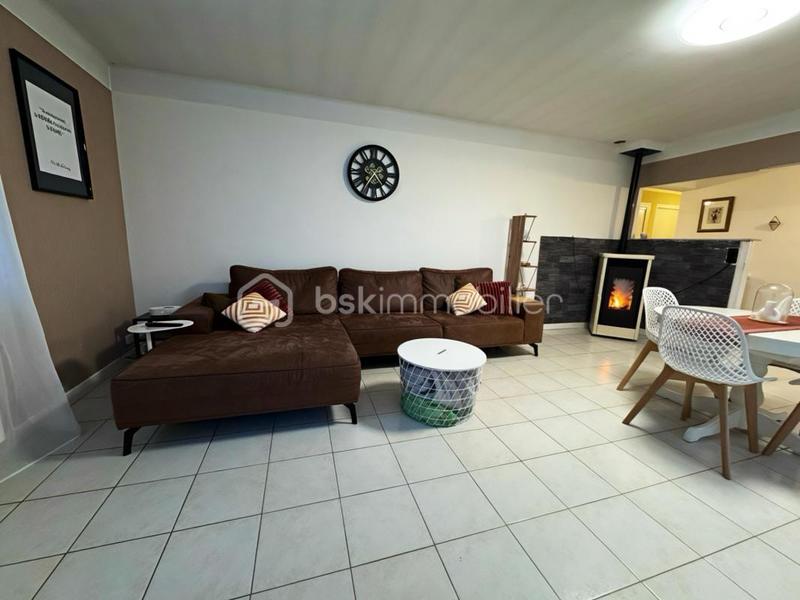 Maison traditionnelle - 163 m² - 7 pièces