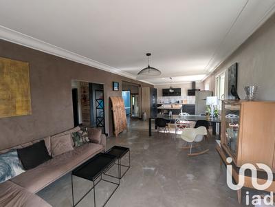 Maison - 166 m² - 6 pièces