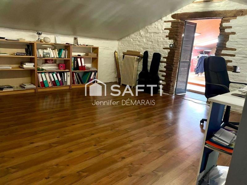 Maison - 242 m² - 5 pièces