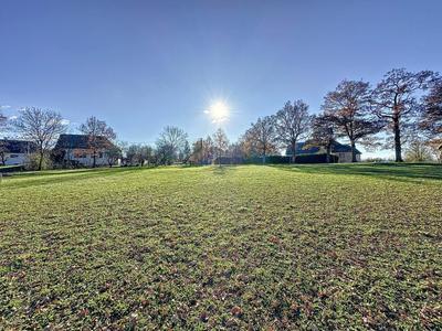 Terrain - 2 000 m²
