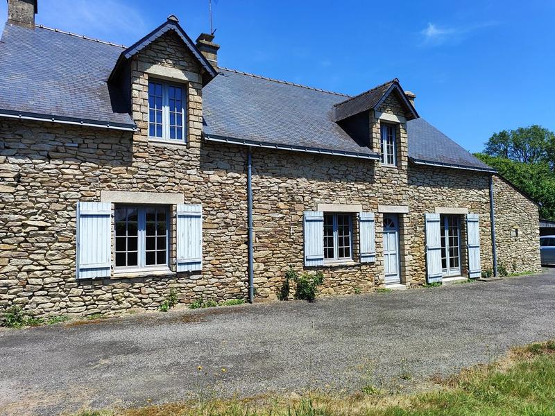 Maison traditionnelle - 104 m² - 4 pièces