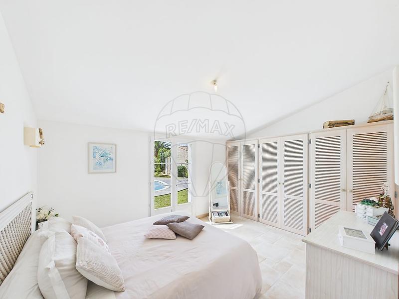 Villa - 174 m² - 7 pièces