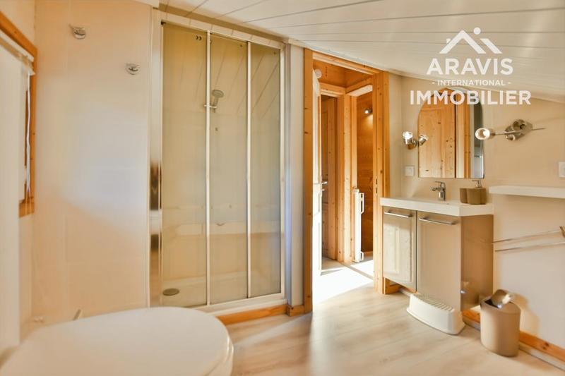 Châlet - 99 m² - 6 pièces