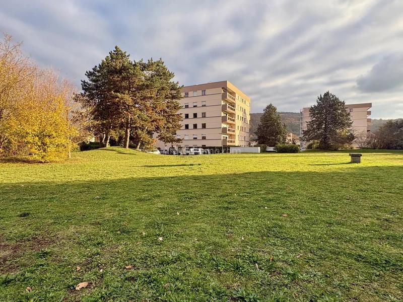 Appartement - 84 m² - 4 pièces