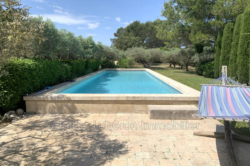 Maison - 260 m² - 7 pièces