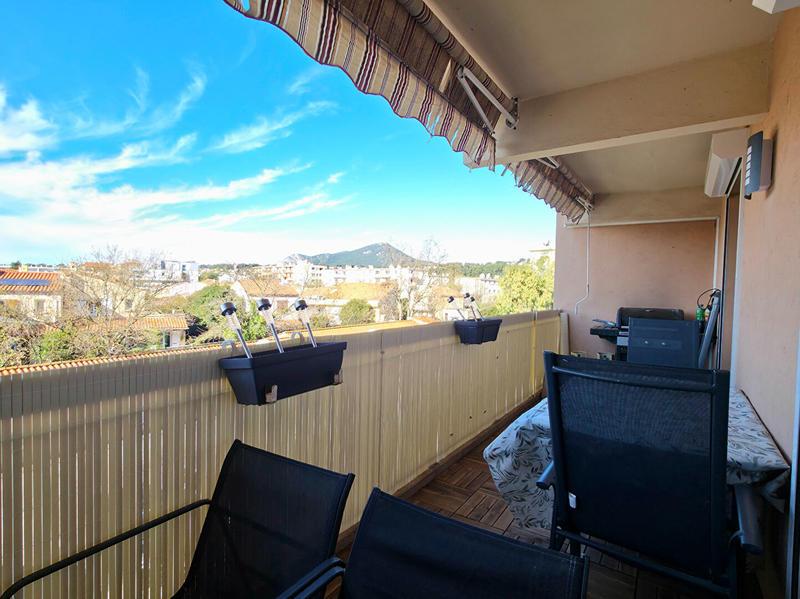 Appartement - 96 m² - 4 pièces