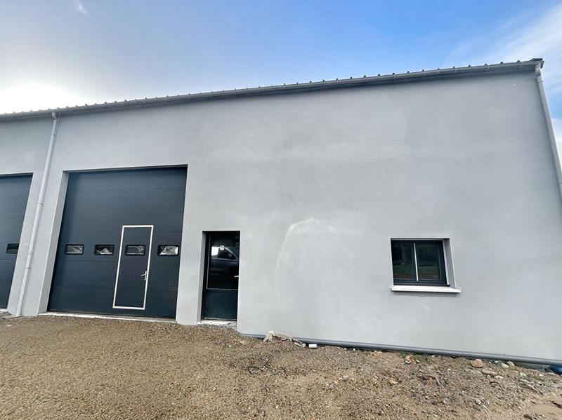 Local d'activité / Entrepôt - 160 m²