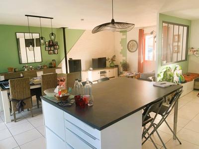 Pavillon - 97 m² - 5 pièces