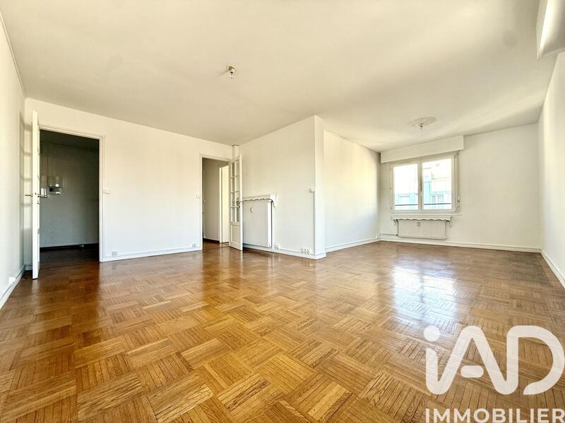 Appartement - 92 m² - 5 pièces