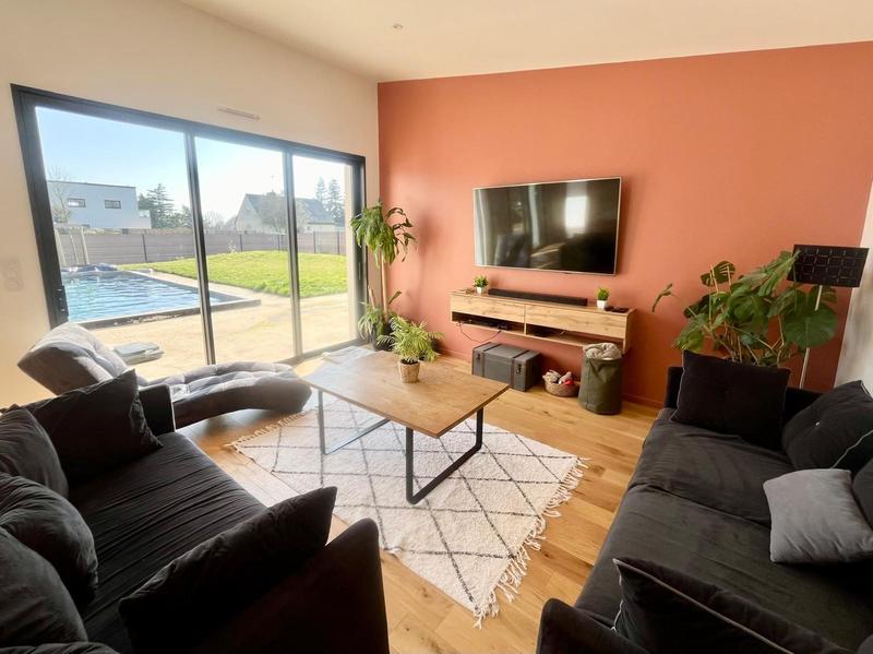 Maison contemporaine - 202 m² - 10 pièces