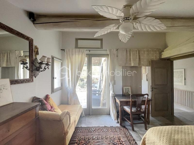 Propriété - 176 m² - 8 pièces