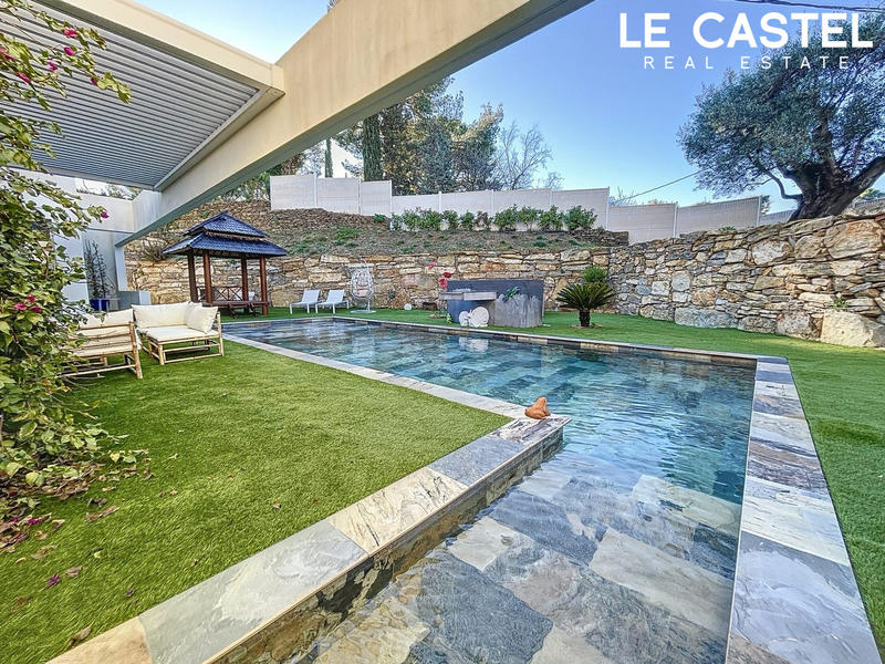 Maison contemporaine - 143 m² - 4 pièces