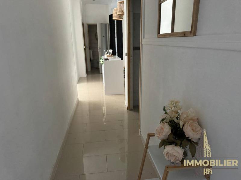 Local commercial - 65 m² - 5 pièces