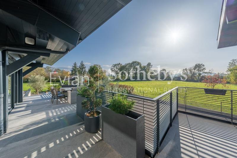 Maison - 400 m² - 14 pièces