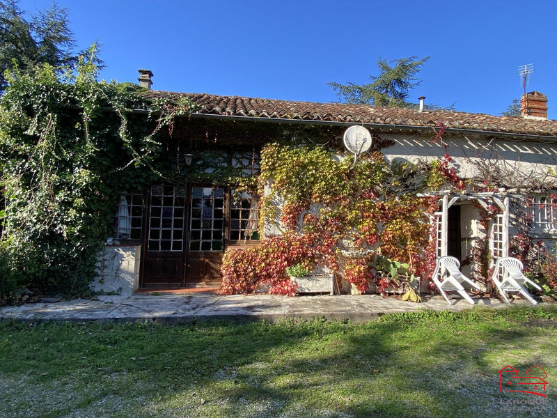 Maison - 170 m² - 8 pièces