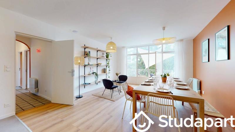 Chambre - 9 m² - 1 pièce