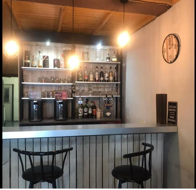 Local commercial - 816 m²