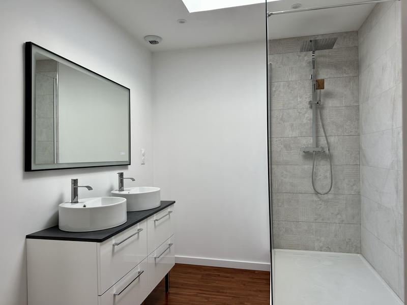 Loft - 226 m² - 5 pièces