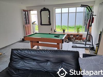 Chambre - 10 m² - 1 pièce