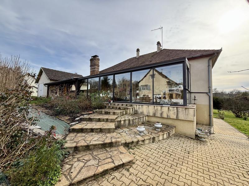 Maison - 160 m² - 10 pièces