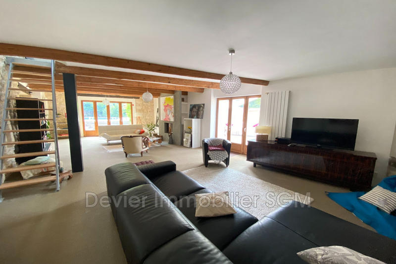 Maison - 307 m² - 7 pièces