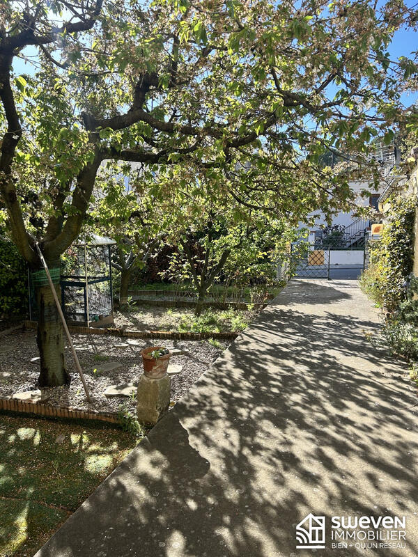 Maison traditionnelle - 114 m² - 5 pièces