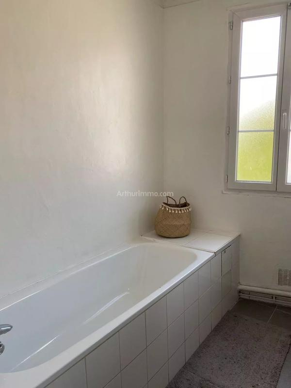 Appartement - 85 m² - 3 pièces